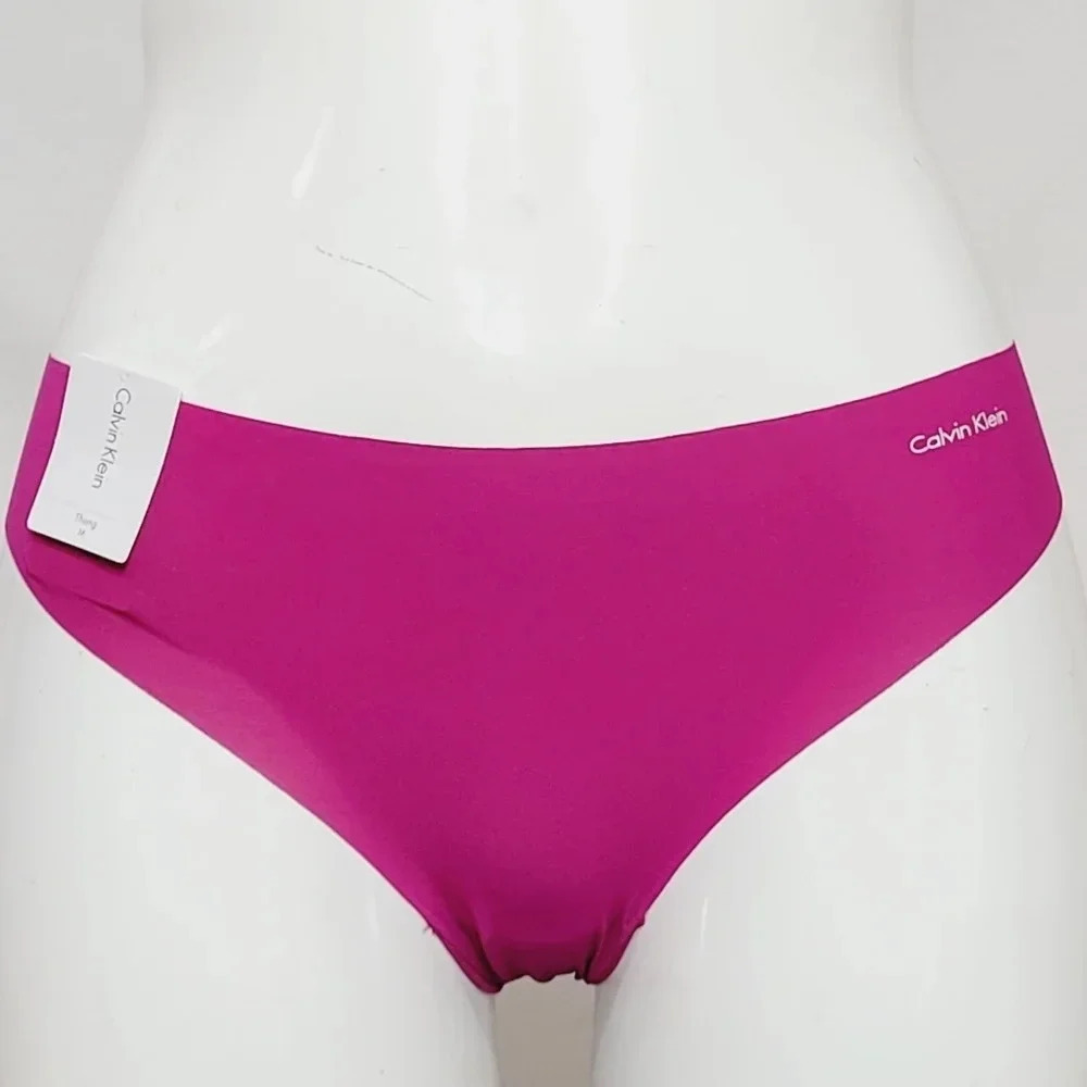 MEDIUM Calvin Klein D3428 Invisibles Thong Raspberry Pink NWTNew with Tags D